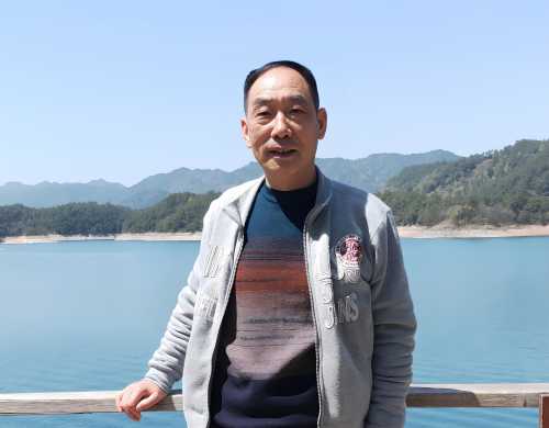 王家银老师的照片，单击鼠标查看大图！