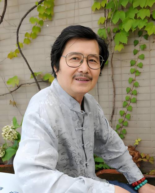 贺成老师的照片，单击鼠标查看大图！