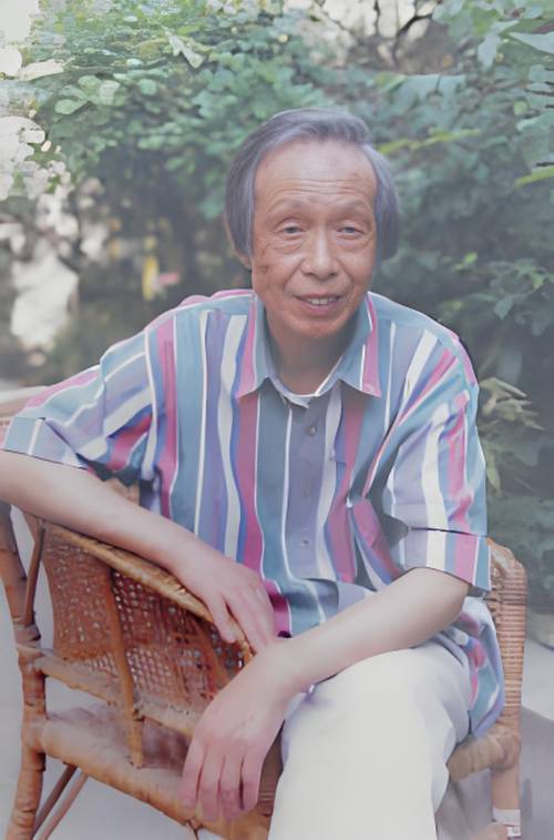 李亚老师的照片，单击鼠标查看大图！